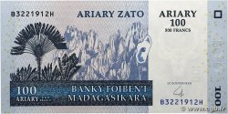 500 Francs - 100 Ariary MADAGASCAR 2004 P.086b UNC