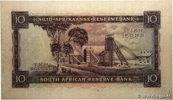 10 Pounds AFRIQUE DU SUD  1957 P.098 TTB+
