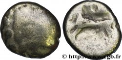 GALLIA - CARNUTES (Area of the Beauce) Quart de statère d’or pâle, DT. 2351