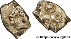 GALLIA - SUDOVESTE DELLA GALLIA - RUTENI (Regione di Rodez) Drachme “au sanglier”, tête avec chevelure en torsade