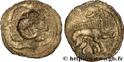 GALLIA - MID-WESTERN, UNSPECIFIED Quinaire à la tête cornue et au sanglier