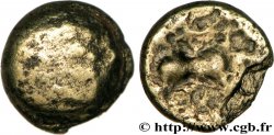 RÈMES (Région de Reims) Quart de statère “aux segments de cercles” en électrum, cheval à droite