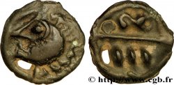 GALLIEN - BELGICA - BELLOVACI (Region die Beauvais) Potin aux chevrons, tête stylisée et chevelue
