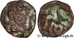 GALLIA BELGICA - AMBIANI (Región de Amiens) Bronze au swastika