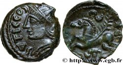 VÉLIOCASSES (Région du Vexin normand) Bronze SVTICOS, classe III à la tête casquée