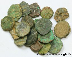 GALLO-BELGIAN - CELTICA Lot de 20 potins et bronzes