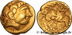 CARNUTES (Région de la Beauce) Quart de statère d’or à la cavalière et à la lyre TTB+/TTB