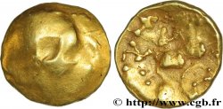 GALLIA BELGICA - ATREBATES (Area of Arras) Quart de statère en or au croissant VF/XF