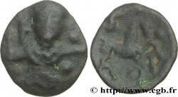 GALLIA BELGICA - AMBIANI (Regione di Amiens) Bronze au personnage de face et aux torques