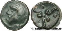SUESSIONS, Incertaines Potin aux trois volutes, “type de Pommiers” à la tête chauve