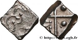 CADURQUES (région de Cahors) Drachme aux motifs géométriques, S. 390 TTB