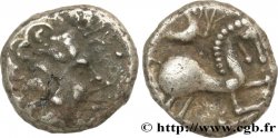 GALLIA - GALLIA DEL NORTE -ÆDUI (BIBRACTE, Región del Mont-Beuvray) Denier à l’oiseau - revers à l’étrier