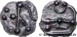 GALLIA - GALLIA DEL NORTE -ÆDUI (BIBRACTE, Región del Mont-Beuvray) Potin “au mannequin” et au taureau MBC+