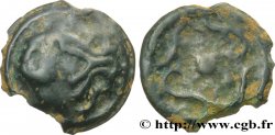 DUROCASSES (Région de Dreux) Potin aux volutes cruciformes