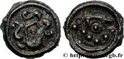SUESSIONS (région de Soissons) Potin au sanglier, au torque et aux globules - variété de revers avec quatre globules