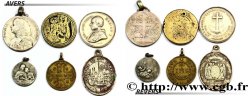 LOTES Six jetons religieux, états et métaux divers