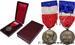 QUATRIÈME RÉPUBLIQUE Médaille d’honneur du travail, Ministère du travail et de la sécurité sociale