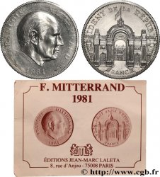 V REPUBLIC Médaille, François Mitterand