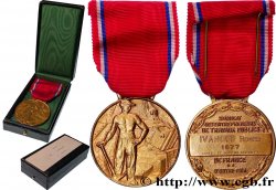 V REPUBLIC Médaille, Syndicat des entrepreneurs de travaux publics