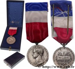 CINQUIÈME RÉPUBLIQUE Médaille d’honneur du travail, Ministère du travail, Argent