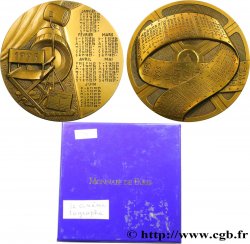 V REPUBLIC Médaille calendrier, centenaire du Cinématographe