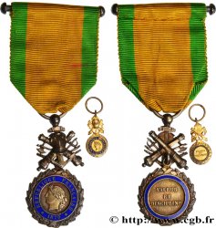 TROISIÈME RÉPUBLIQUE Médaille militaire, sous-officier, avec sa miniature