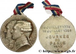 TROISIÈME RÉPUBLIQUE Médaille de la journée de Paris