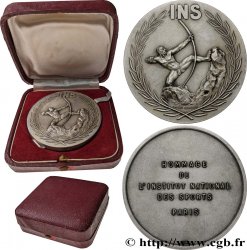 SPORTS Médaille, Hommage de l’Institut national des sports