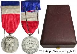 QUATRIÈME RÉPUBLIQUE Médaille d’honneur du Travail, Ministère de la Guerre 
