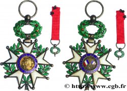 TROISIÈME RÉPUBLIQUE Médaille, Légion d’Honneur et sa miniature