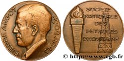 SCIENCES & SCIENTIFIQUES Médaille, Pierre Angot, Société nationale des pétroles d’Aquitaine