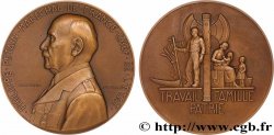 ÉTAT FRANÇAIS Médaille du maréchal Pétain, fête du travail
