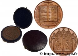 MÉDAILLES RELIGIEUSES Médaille de Baptême, Communion et Confirmation