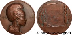 TROISIÈME RÉPUBLIQUE Médaille, Femme Kassonké