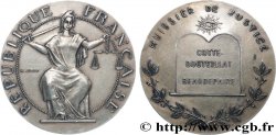 DROIT ET JURIDIQUE Médaille, Huissier de justice