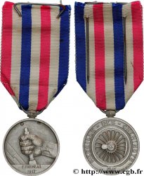 QUATRIÈME RÉPUBLIQUE Médaille des cheminots