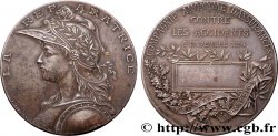 INSURANCES Médaille, La réparatrice