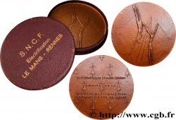 V REPUBLIC Médaille, Électrification de la ligne SNCF Le Mans-Rennes