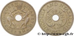 RHODÉSIE ET NYASSALAND 1 Penny frappe au nom d’Elisabeth II, deux éléphants de part et d’autre d’une couronne 1957