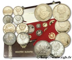ALBANIE Série de cinq monnaies en or et de trois en argent 1968 