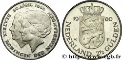 PAESI BASSI 2 1/2 Gulden couronnement de la reine Beatrix, buste de Juliana au second plan 1980 Utrecht