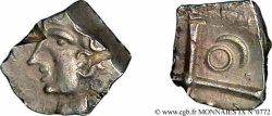 GALLIA - SUDOVESTE DELLA GALLIA - SOTIATES (Regione di Sos) Drachme à la tête bouclée du Causé , flan quadrangulaire