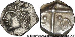 SOTIATES (région de Sos) Drachme à la tête bouclée du Causé , tête romanisée, flan quadrangulaire