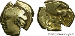 ARVERNES (Région de Clermont-Ferrand) Statère d’or pâle au triskèle