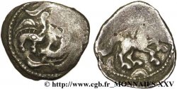 GALLIA BELGICA - AMBIANI (Regione di Amiens) Denier d argent aux sangliers affrontés et au cheval