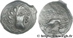 SÉNONS (région de Sens) Bronze INS à l’oiseau et au vase