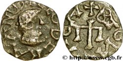 POITIERS - PECTAVIS - CIVITAS PECTAVORVM Denier à la tête casquée et à la croix latine