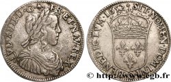 LOUIS XIV LE GRAND OU LE ROI SOLEIL Demi-écu, portrait à la mèche longue 1652 Riom TTB