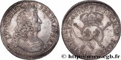 LOUIS XIV LE GRAND OU LE ROI SOLEIL Écu aux insignes 1701 Paris