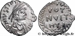 JUSTINIAN I Silique 1er type